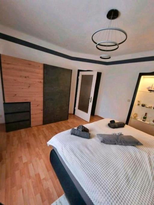 Ferienwohnung *Zur Weinbergstrasse* Lauta Bagian luar foto