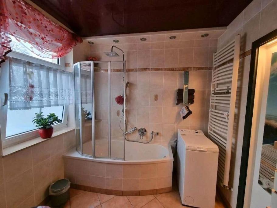 Ferienwohnung *Zur Weinbergstrasse* Lauta Bagian luar foto